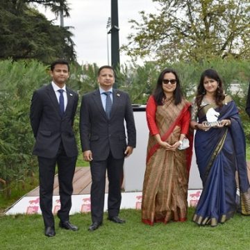 Indian Artist Swati Ghosh Wins The ‘Arte and Cavallo Trofeo’ award In Milan, Italy For Her Artwork “Power of Energy”